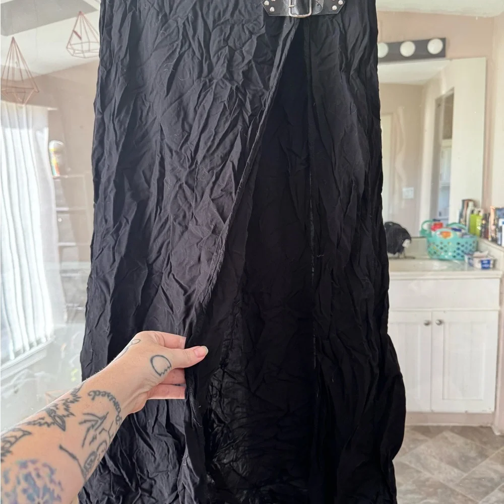 Widow Black Buckle Detail Women's Skirt - Picture 2 of 4